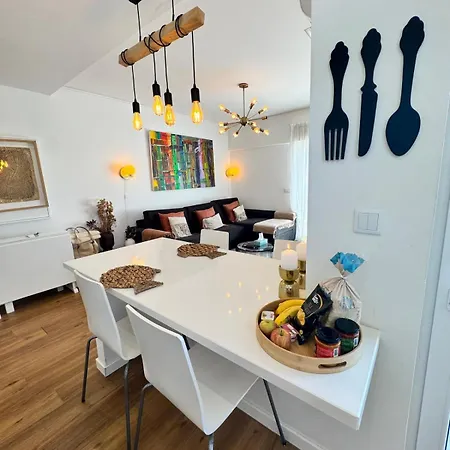 Mhouse Lease Walk To And Center Апартаменты